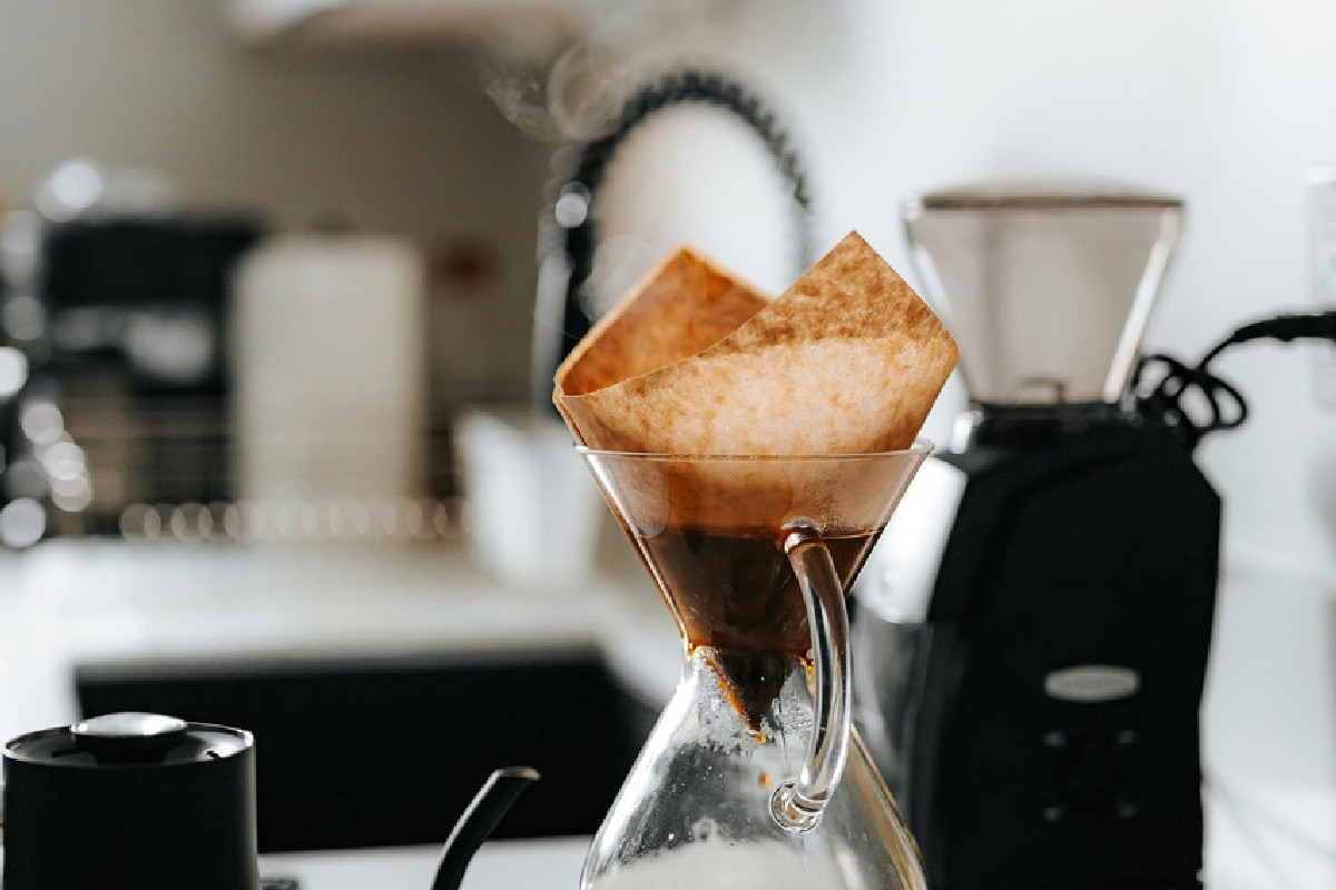 Caffè, tè, Coca Cola o RedBull: chi contiene più caffeina? La classifica che non ti aspetti